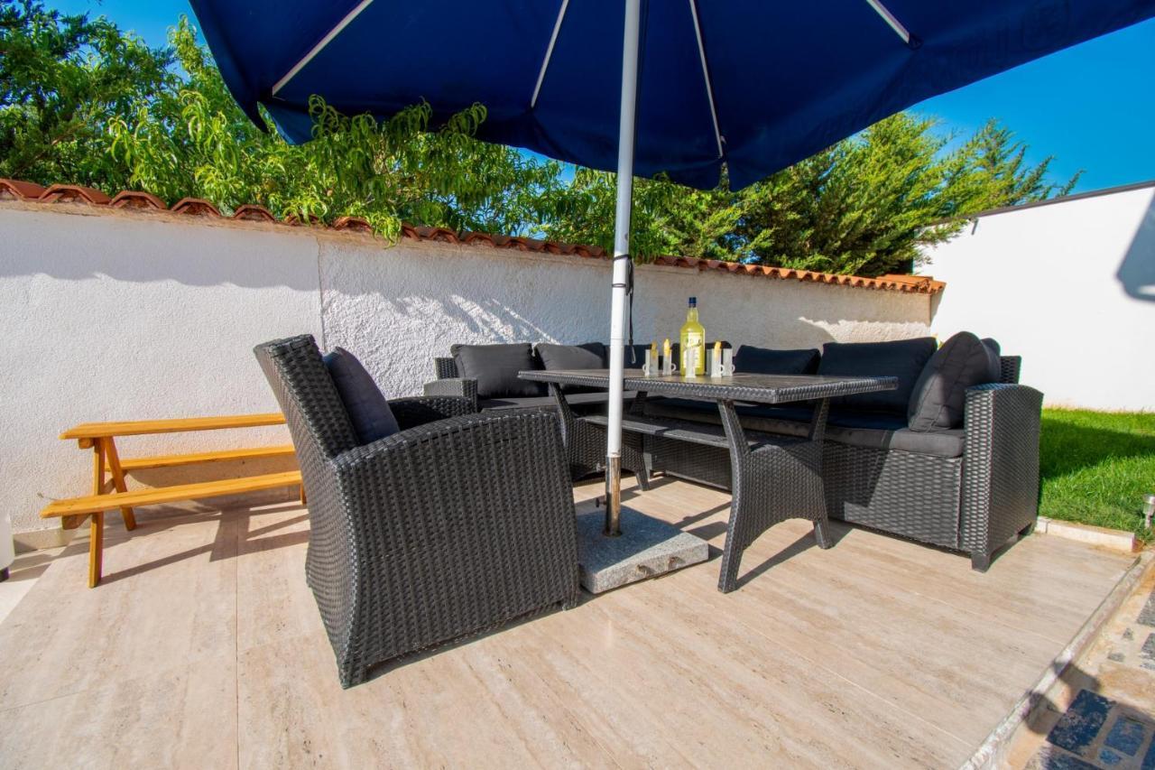 With Pool In Pula,croatia Guest house