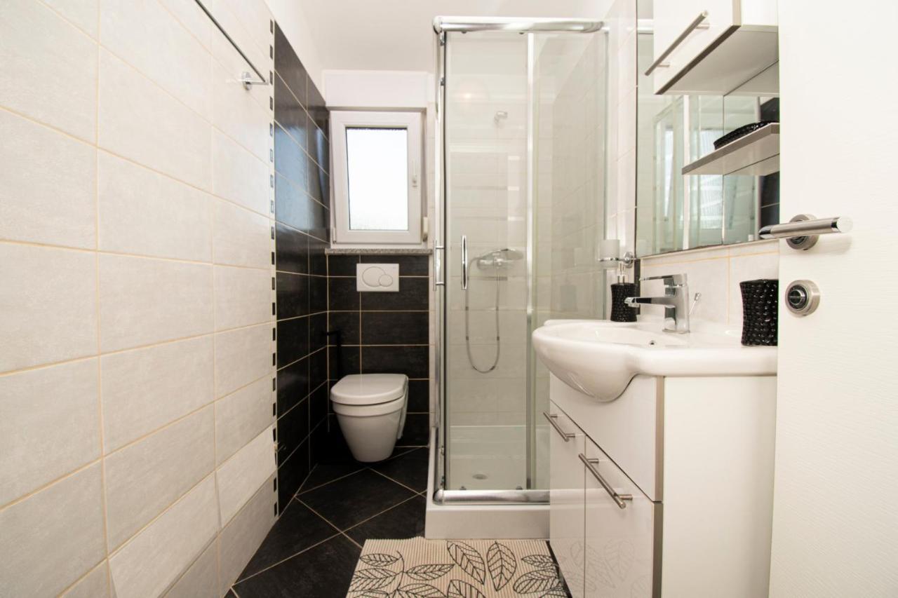 With Pool In Pula,croatia Guest house Pula